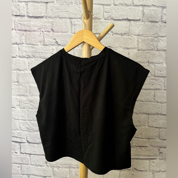 MONAT work out tank - Picture 7 of 9